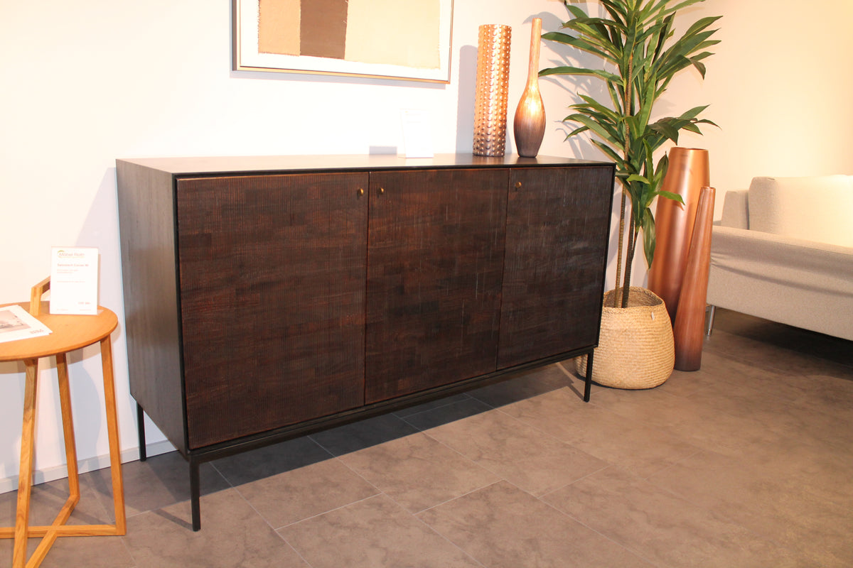 Ethnicraft Grooves Sideboard – Ansicht 2